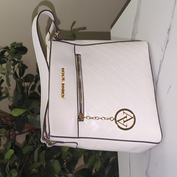 Adrienne Vittadini White Shoulder Bag - Picture 2 of 8